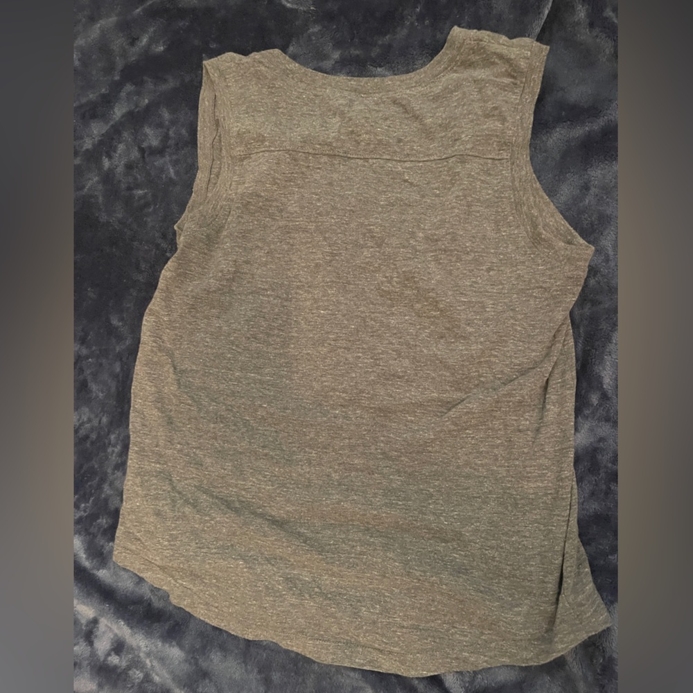Vans/ small/ grey muscle tee